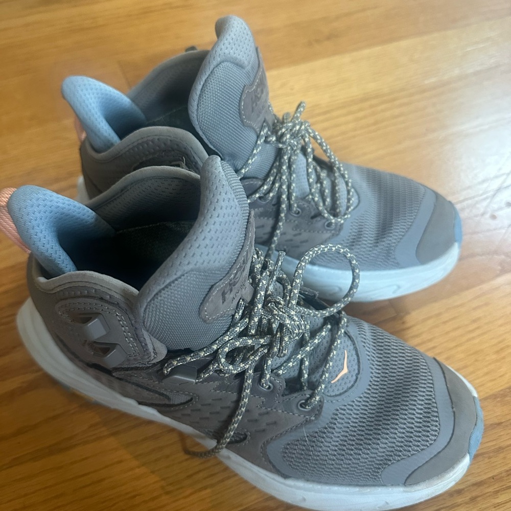 HOKA Women's Anacapa 2 Mid GTX Hiking Boots in Astral